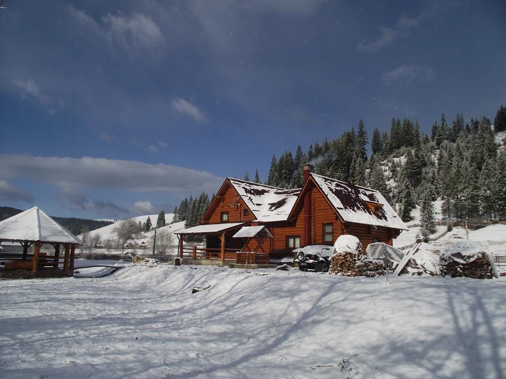 Cabana Piatra Runcului Vatra Moldoviţei Buitenkant foto