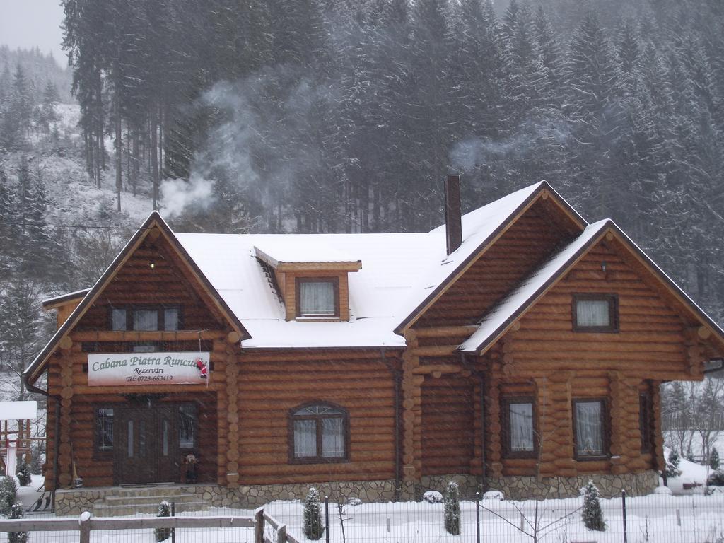 Cabana Piatra Runcului Vatra Moldoviţei Buitenkant foto