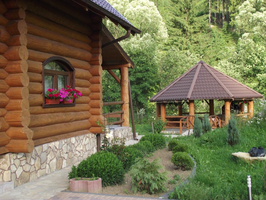 Cabana Piatra Runcului Vatra Moldoviţei Buitenkant foto