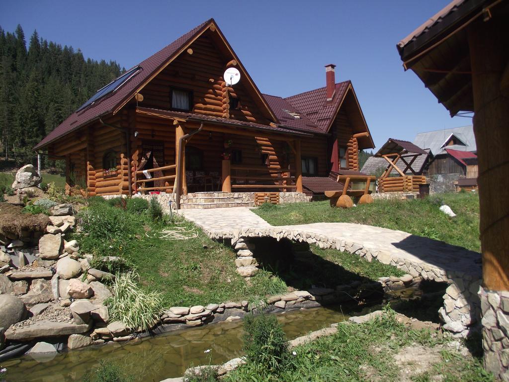 Cabana Piatra Runcului Vatra Moldoviţei Buitenkant foto